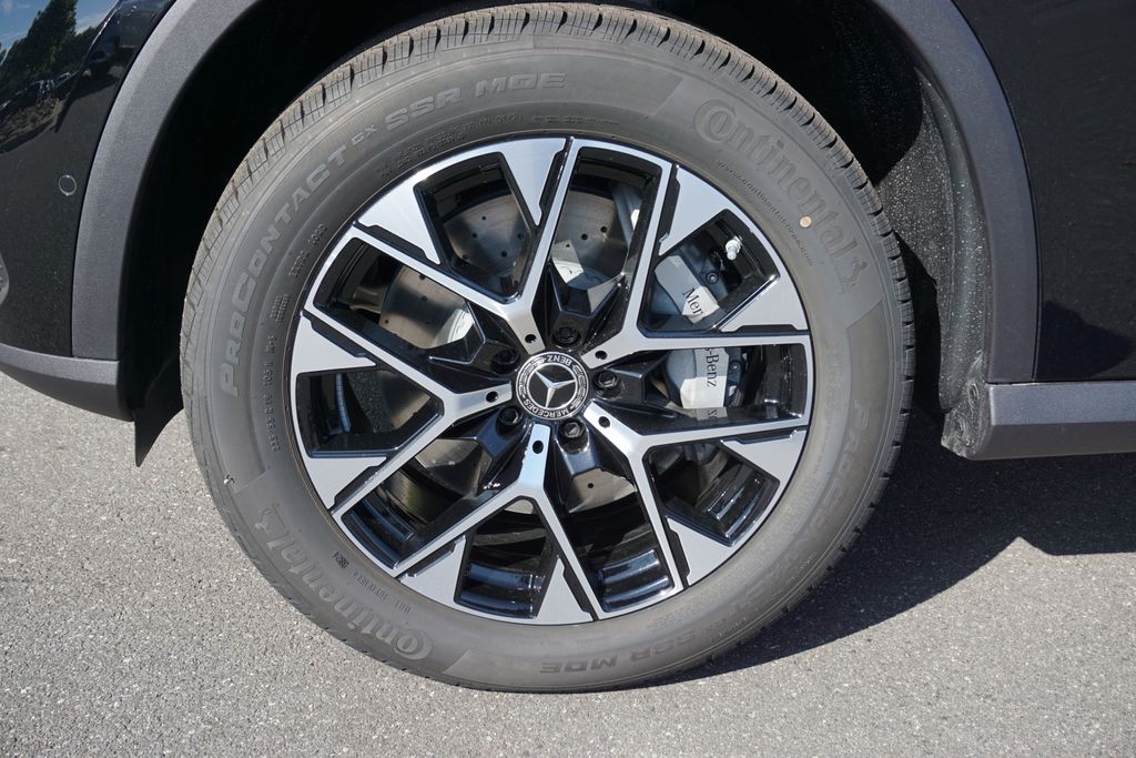 2025 Mercedes-Benz GLC 350 11