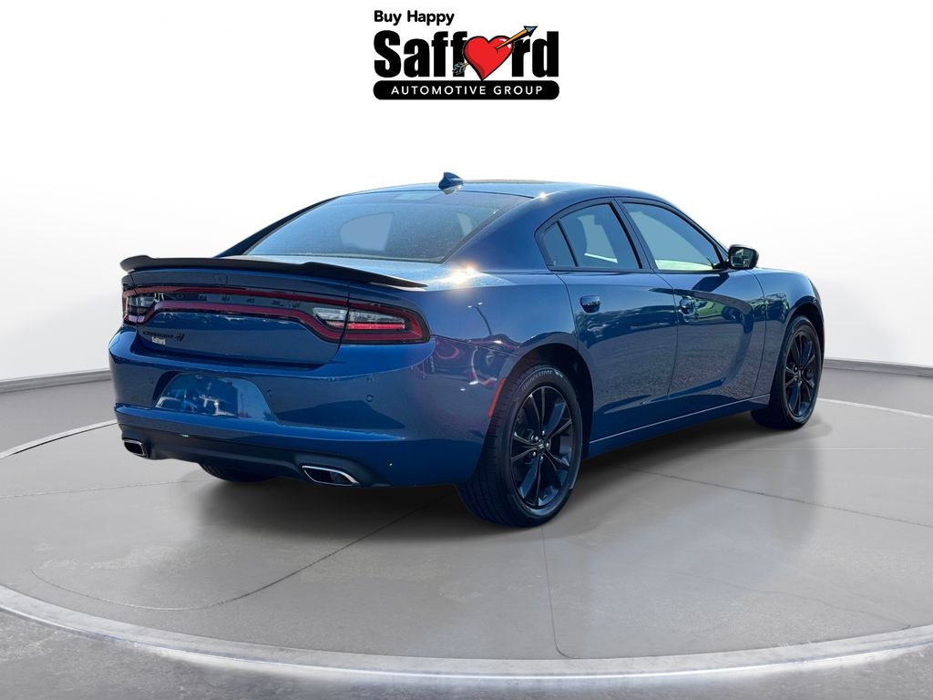 Used 2022  Dodge SXT image 9