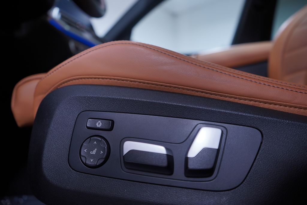 Thumbnail: 2023 BMW X5 - 18