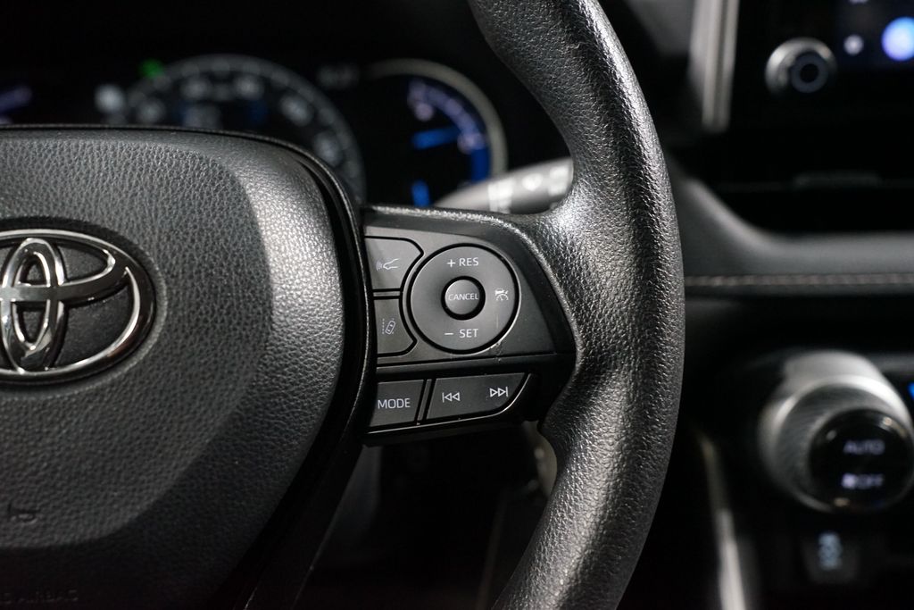 Thumbnail: 2025 Toyota RAV4 - 13