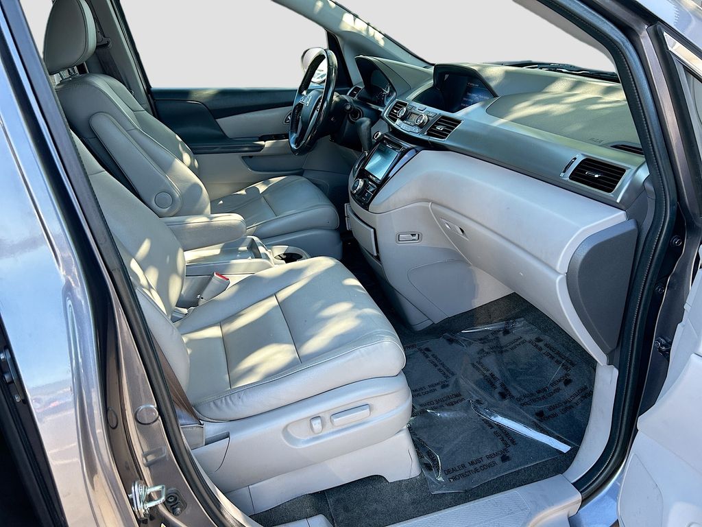 Thumbnail: 2016 Honda Odyssey - 29