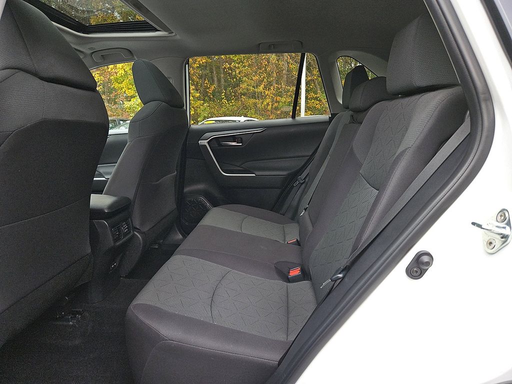 Thumbnail: 2024 Toyota RAV4 - 12