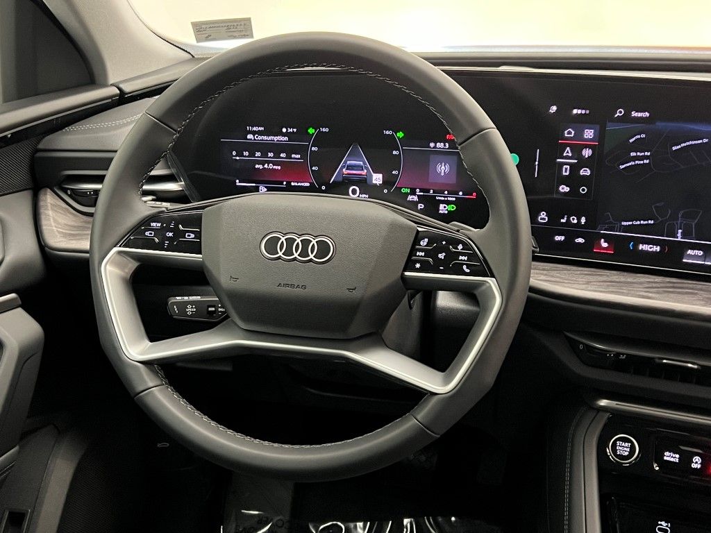 Thumbnail: 2025 Audi Q5 - 22