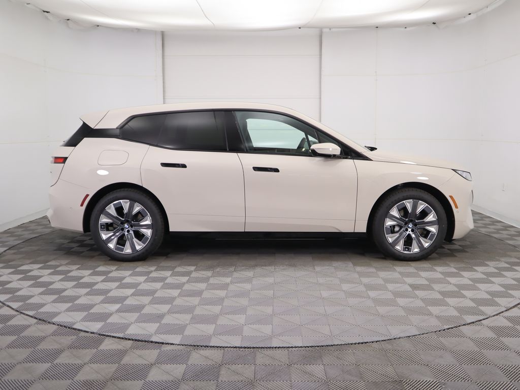 Thumbnail: 2026 BMW iX - 4