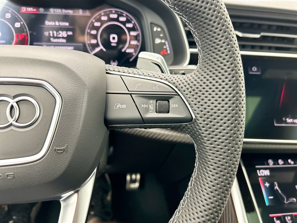 Thumbnail: 2026 Audi RS Q8 - 13