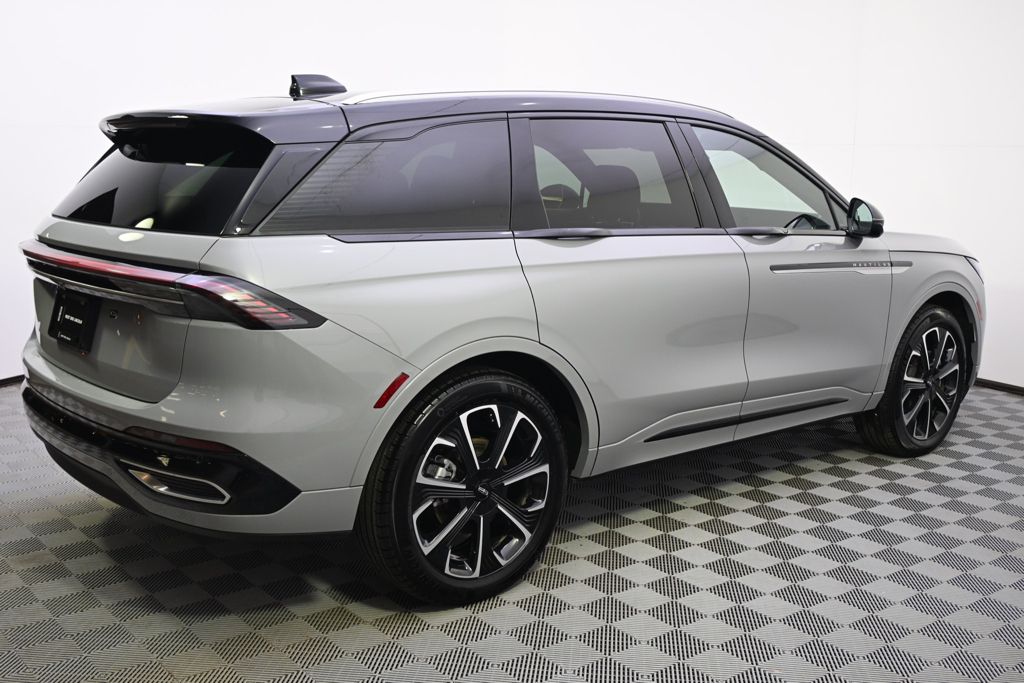 New 2026 Gray Lincoln Reserve image 7