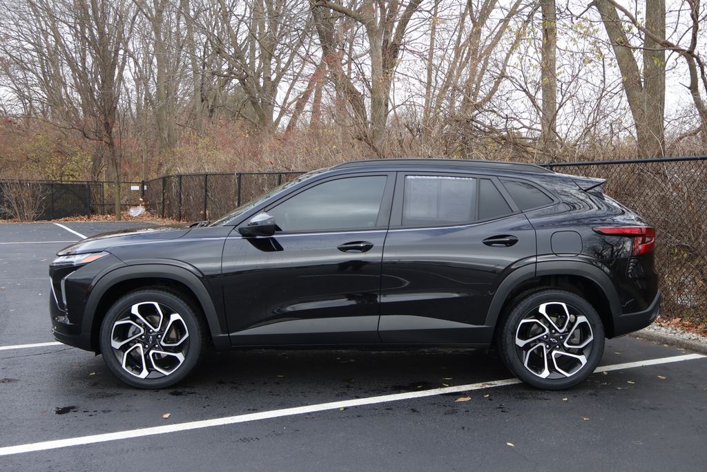 Thumbnail: 2024 Chevrolet Trax - 4