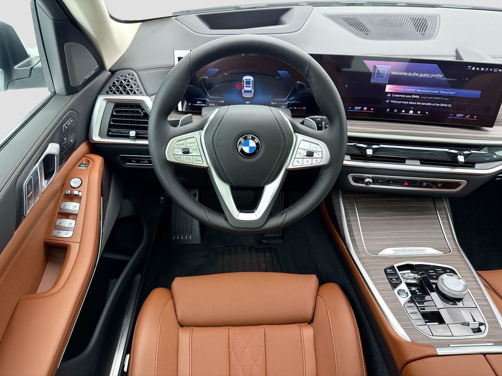 Thumbnail: 2027 BMW X7 - 10