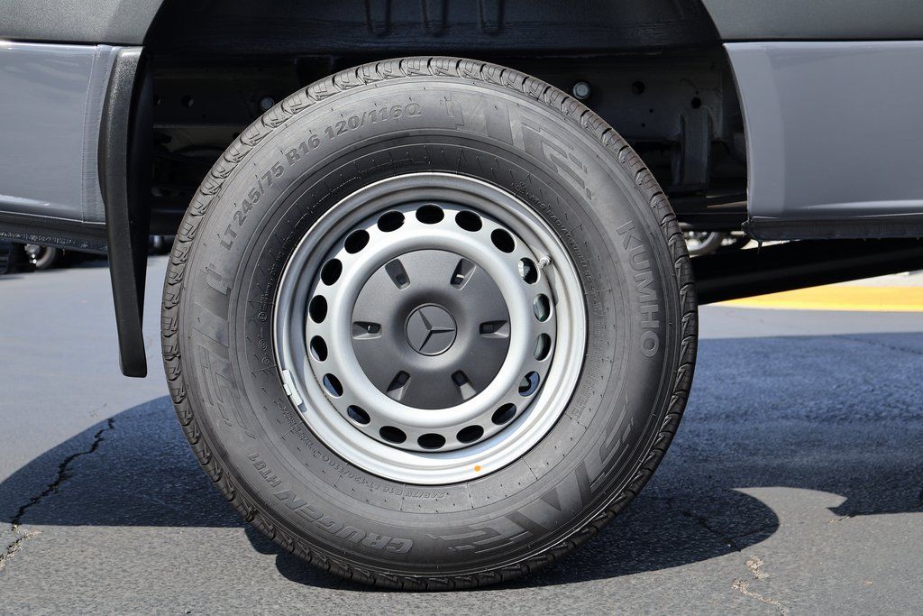 Thumbnail: 2025 Mercedes-Benz Sprinter - 11