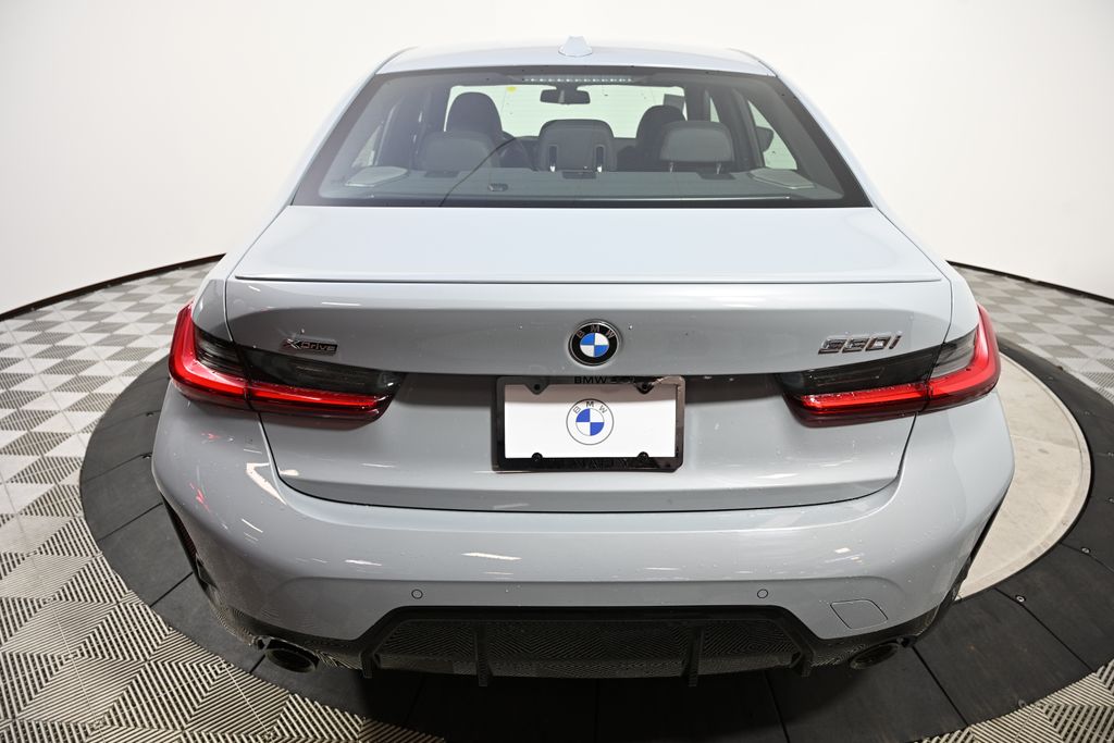 Thumbnail: 2025 BMW 3 Series - 4