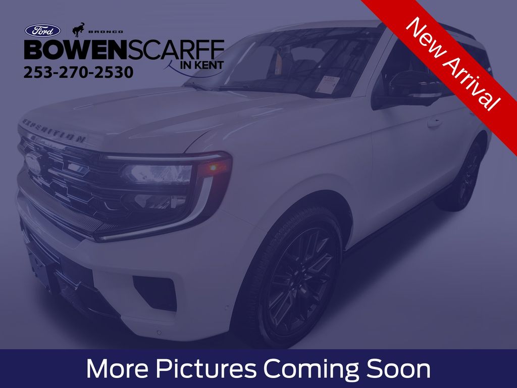 Star White Metallic Tri-Coat 2025 Ford Expedition Platinum 4WD SUV / Crossover Four-Wheel Drive Automatic