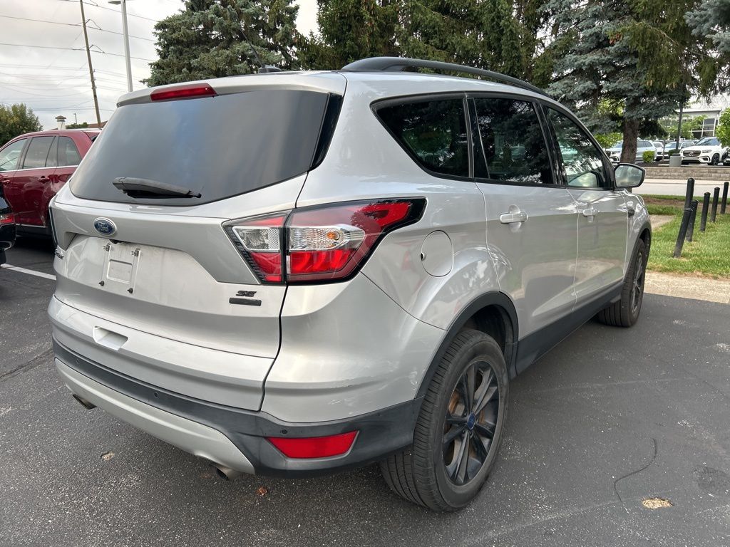 Thumbnail: 2017 Ford Escape - 3