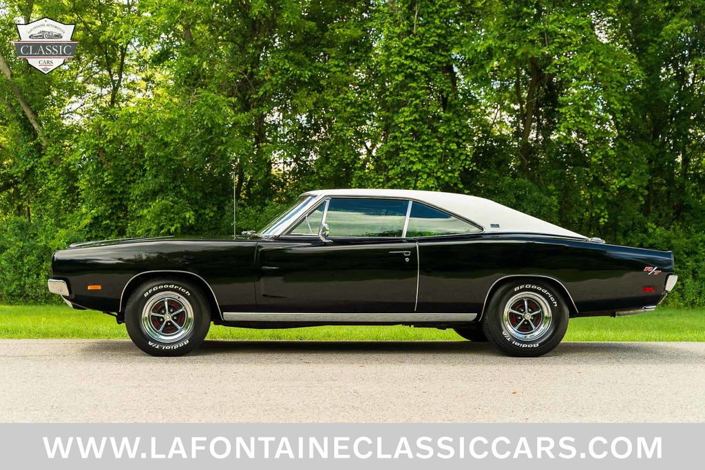 1969 Dodge Charger 10