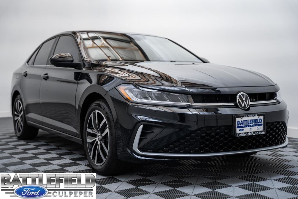 Black 2025 Volkswagen Jetta Sedan Front-Wheel Drive 8-Speed Automatic