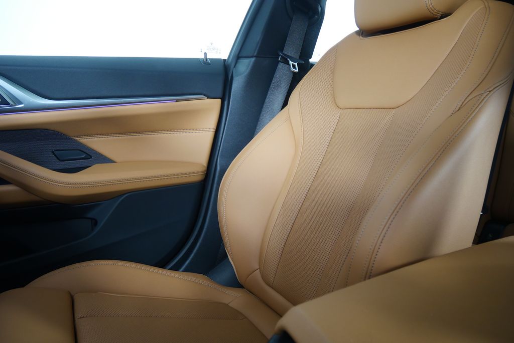 Thumbnail: 2023 BMW i4 - 27