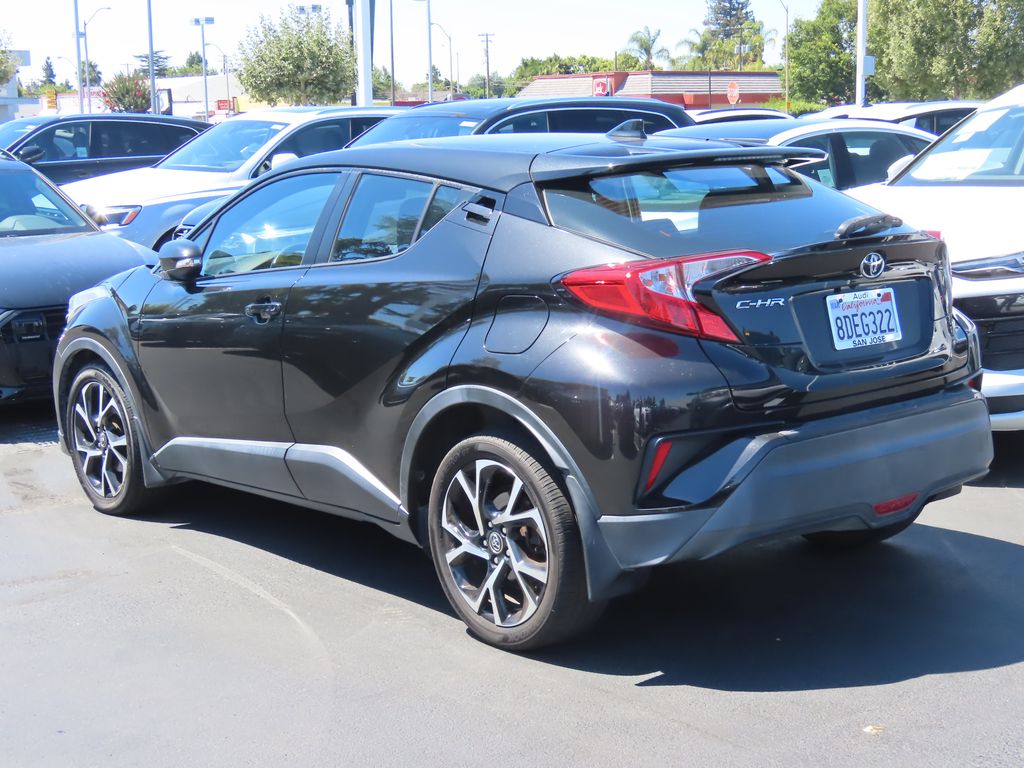 Thumbnail: 2018 Toyota C-HR - 3
