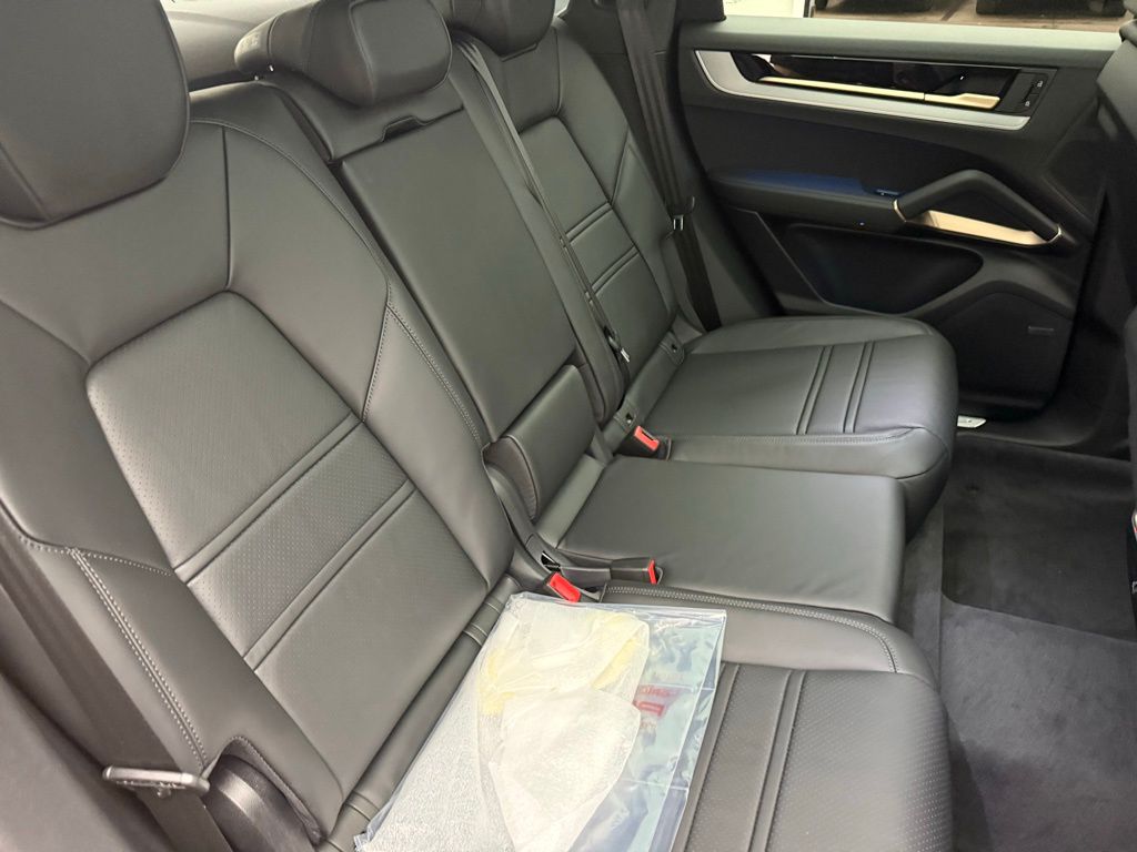 Thumbnail: 2026 Porsche  - 31