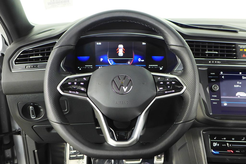Thumbnail: 2022 Volkswagen Tiguan - 27