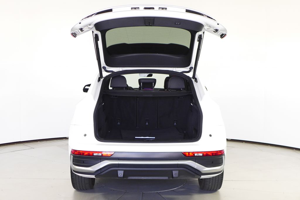 Thumbnail: 2023 Audi Q5 - 10