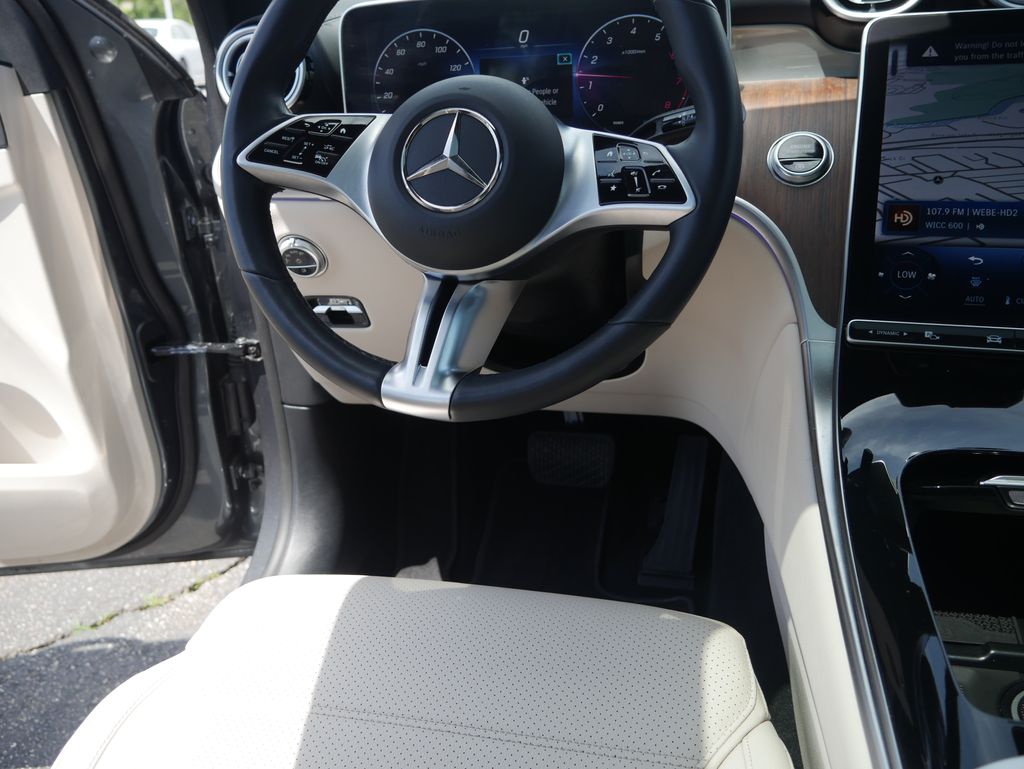 Thumbnail: 2023 Mercedes-Benz GLC - 30