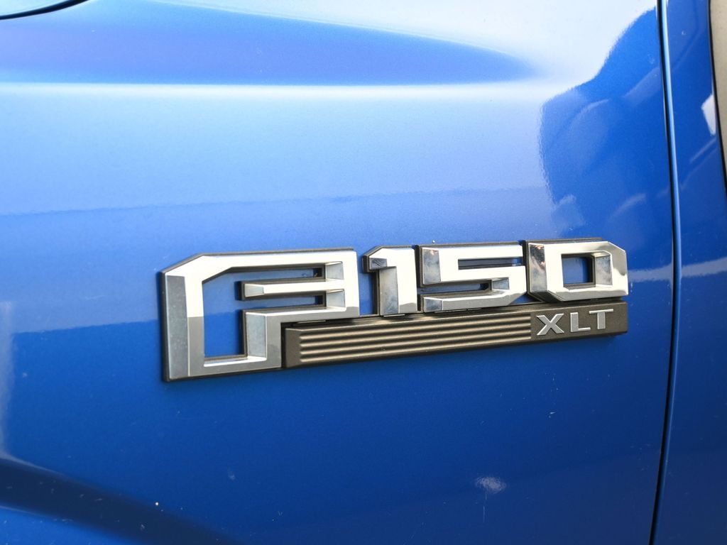 Used 2018 Lightning Blue Ford XLT image 31