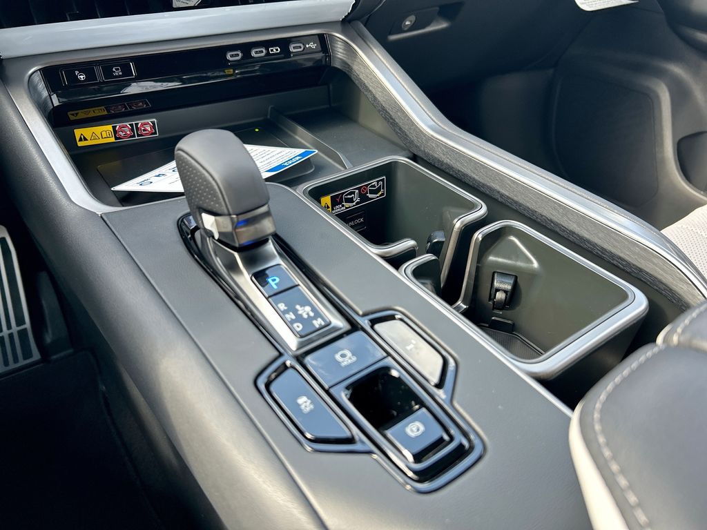 Thumbnail: 2026 Lexus TX - 3