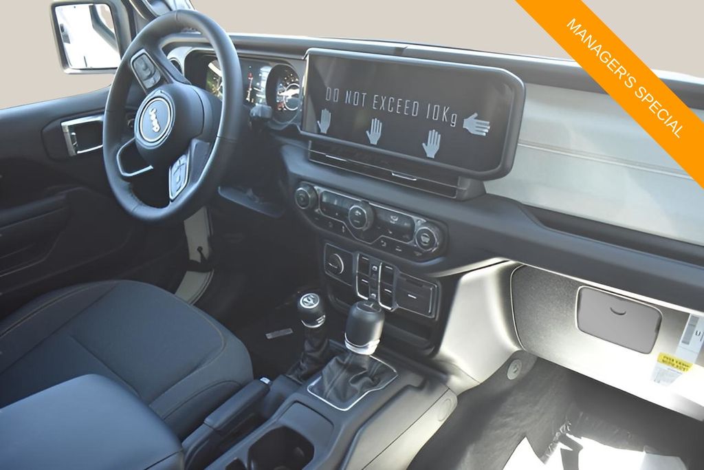 New Car 2025 Jeep Gladiator  Sport S For Sale Under $60,000 In Austin, Texas