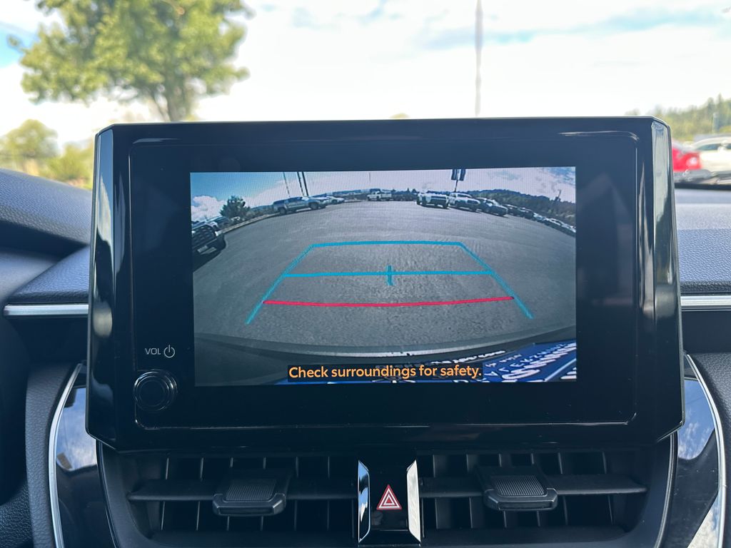 2024 Toyota Corolla Cross LE