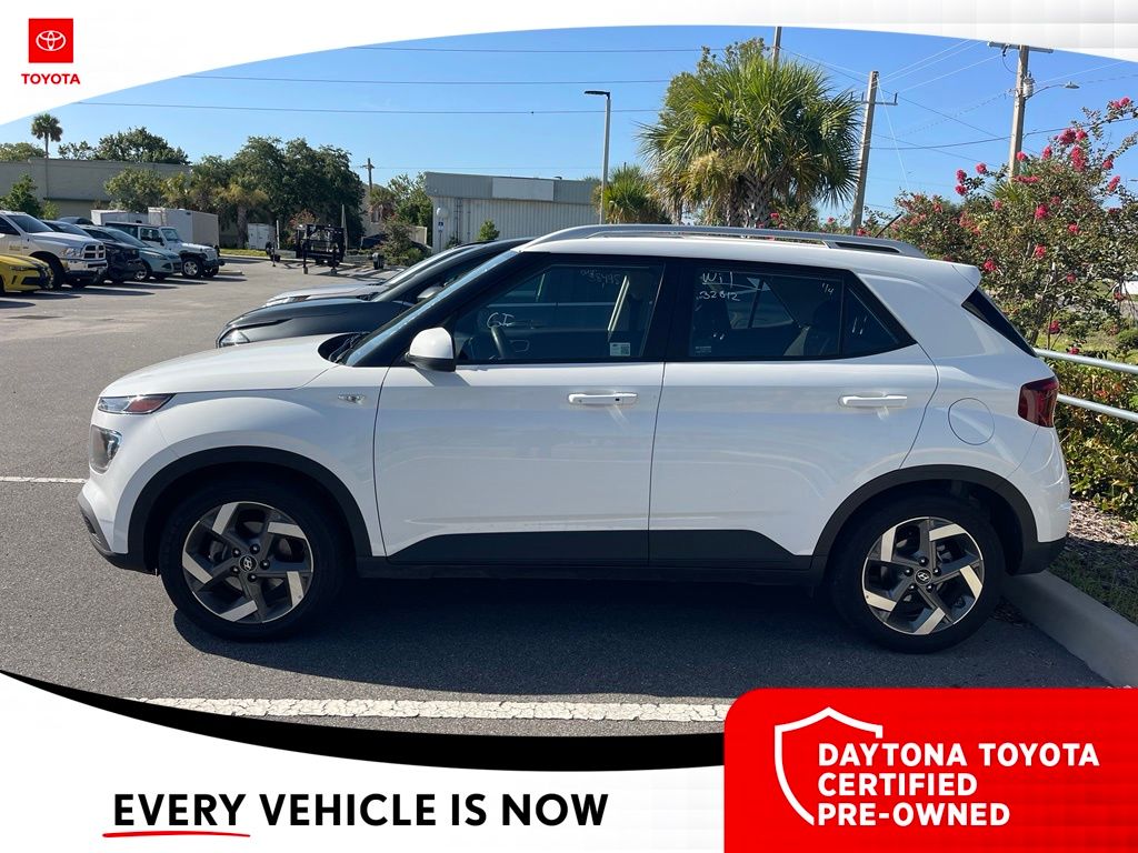 Used 2025 Hyundai Venue SUV