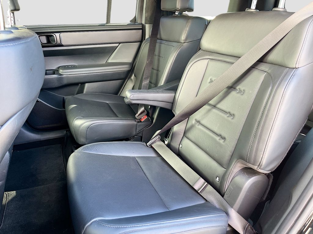 Used 2025 Black Hyundai Calligraphy image 26