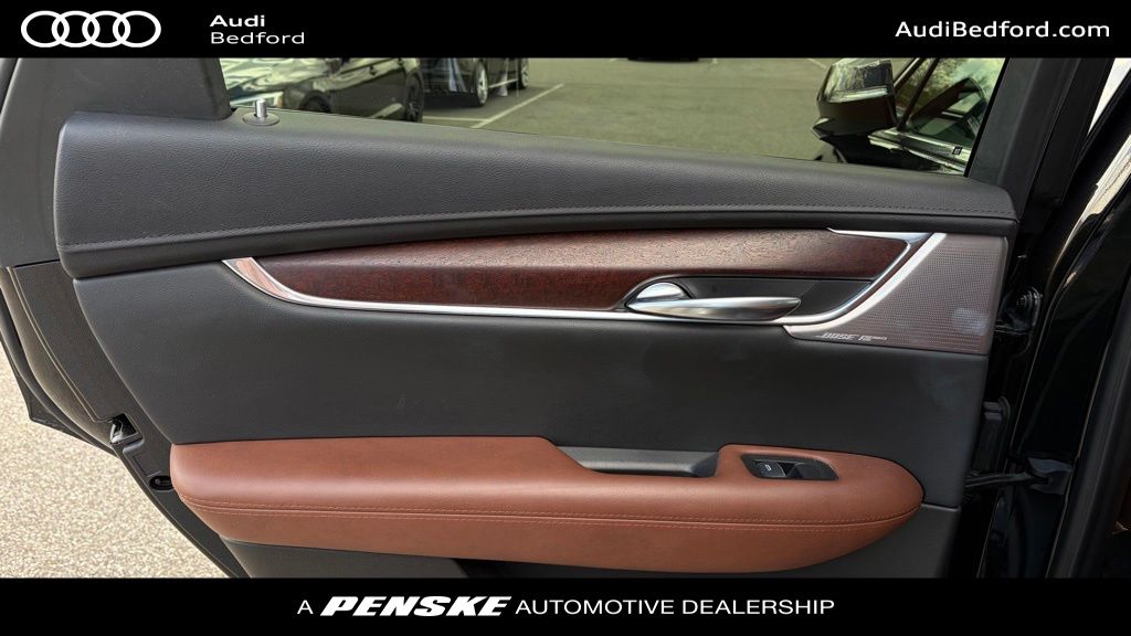 Thumbnail: 2022 Cadillac XT5 - 6