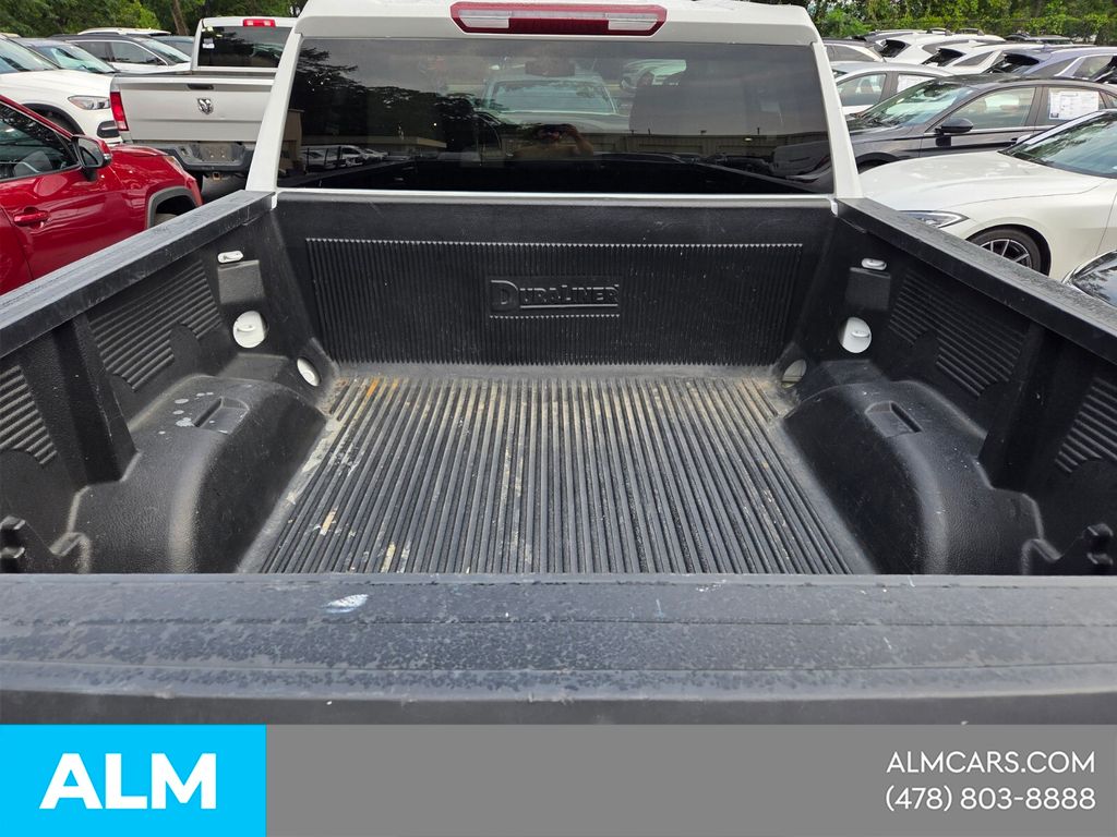 Used 2025 White GMC SLT image 15