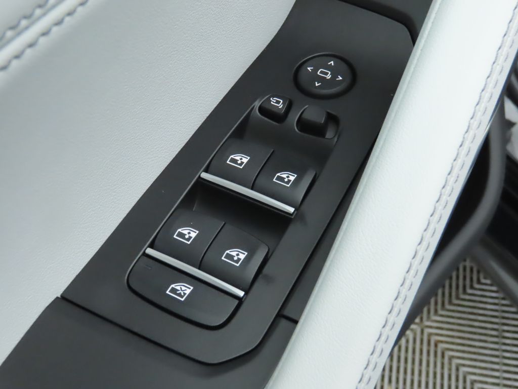 Thumbnail: 2026 BMW X6 - 24