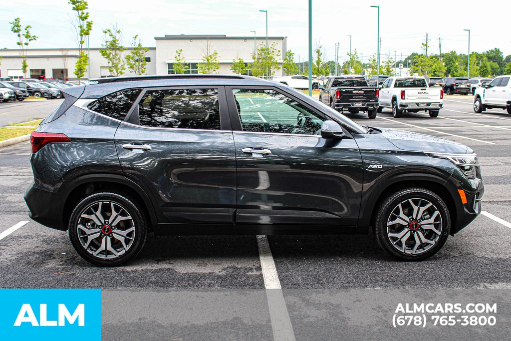 Used 2022 Gray Kia SX image 9