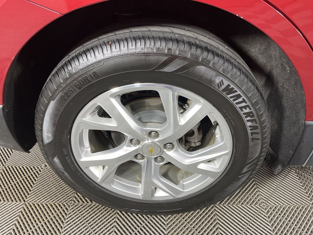 Thumbnail: 2019 Chevrolet Equinox - 13