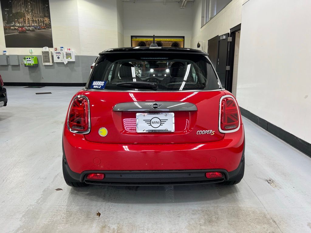 2021 MINI Cooper SE 4