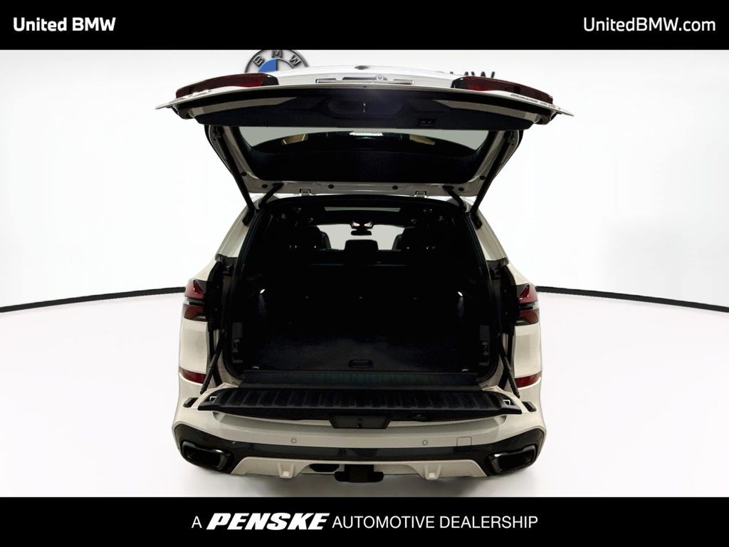Thumbnail: 2025 BMW X5 - 21
