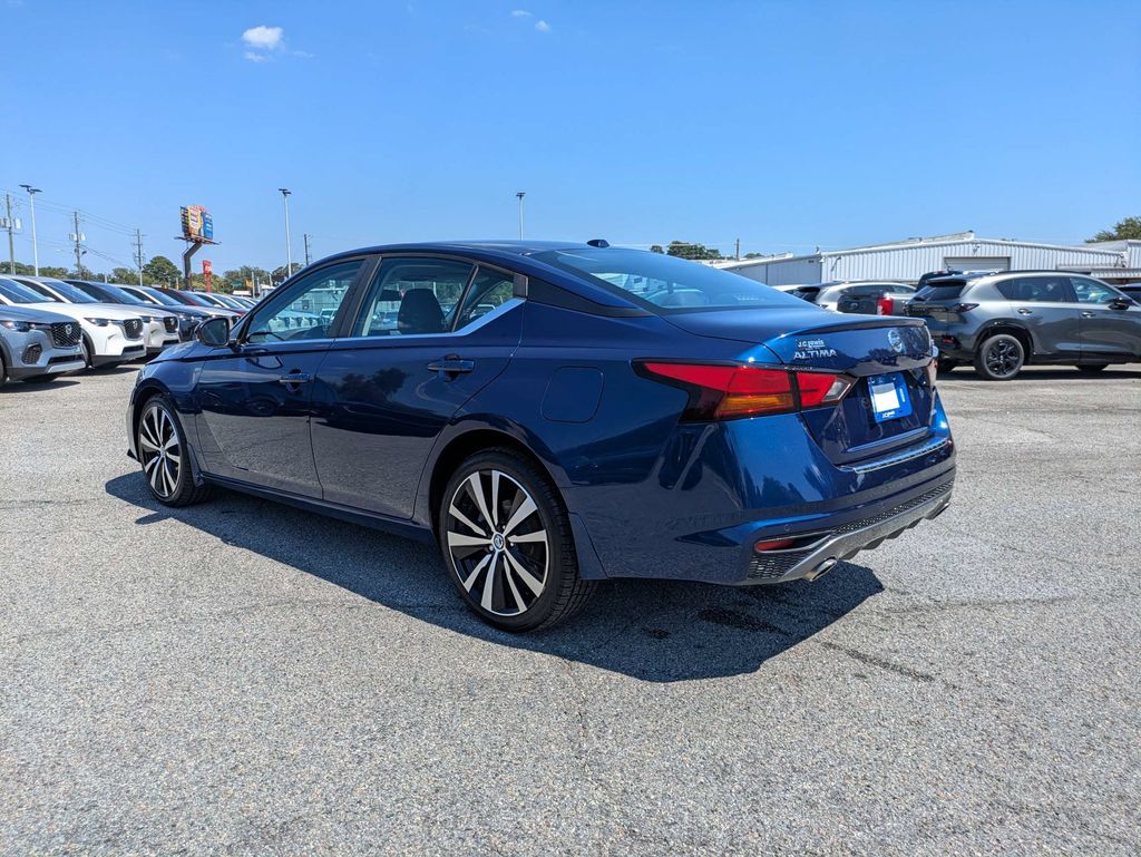 2020 Nissan Altima SR
