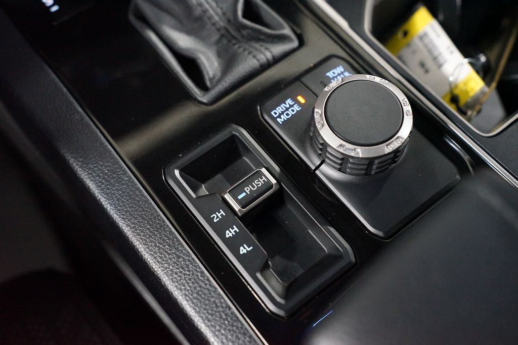 Thumbnail: 2023 Toyota Tundra - 25