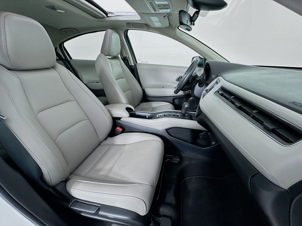 Used Car 2020 Honda Hr-v  Touring For Sale Under $30,000 In Austin, Texas