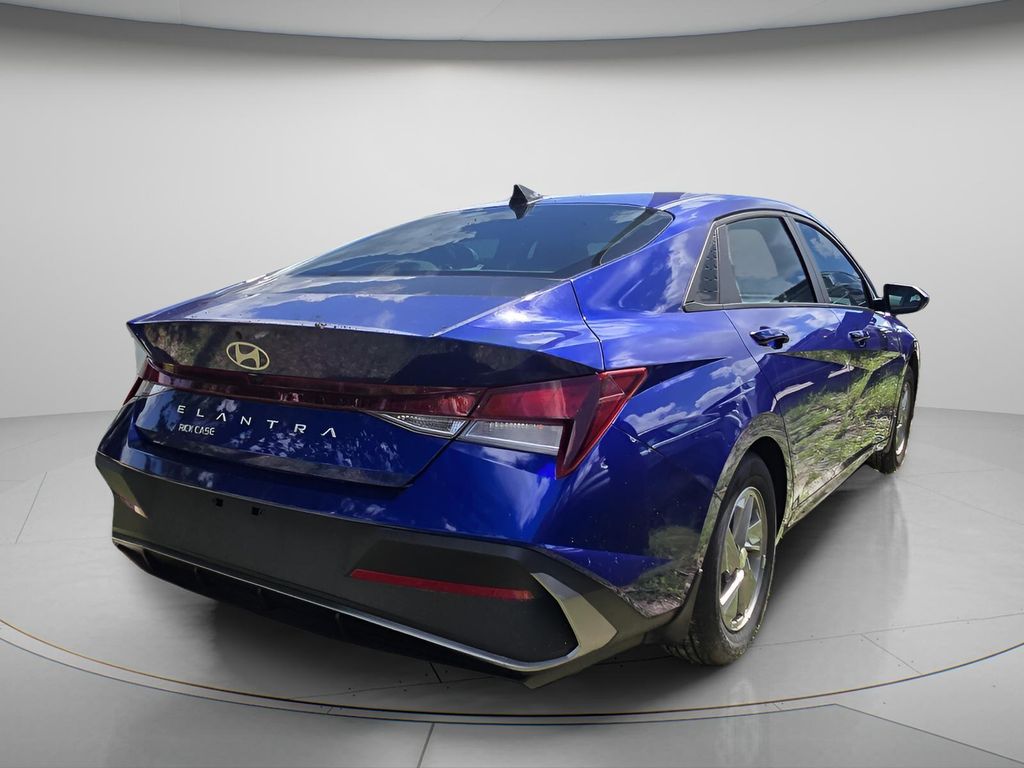2026 Hyundai Elantra - $22,299