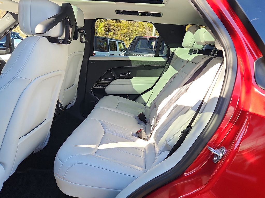 Thumbnail: 2023 Land Rover Range Rover Sport - 10