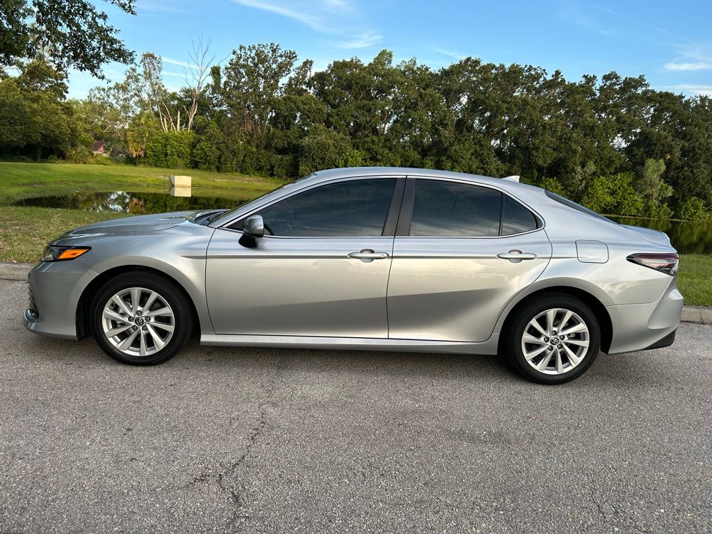 2023 Toyota Camry LE 2
