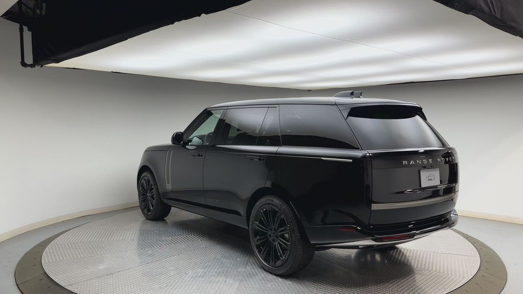 Thumbnail: 2026 Land Rover Range Rover - 4