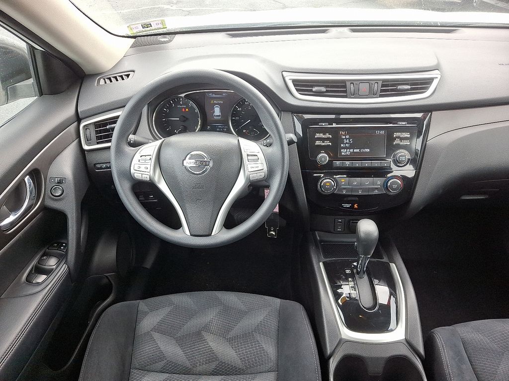 Thumbnail: 2015 Nissan Rogue - 12