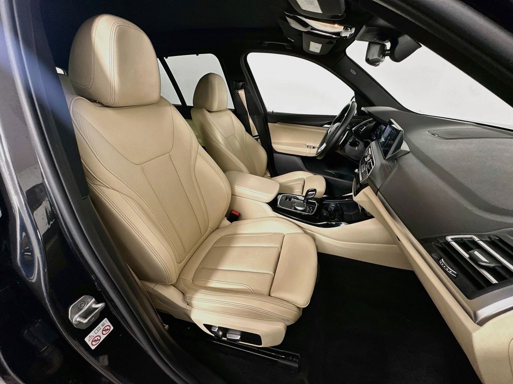 Thumbnail: 2022 BMW X3 - 29