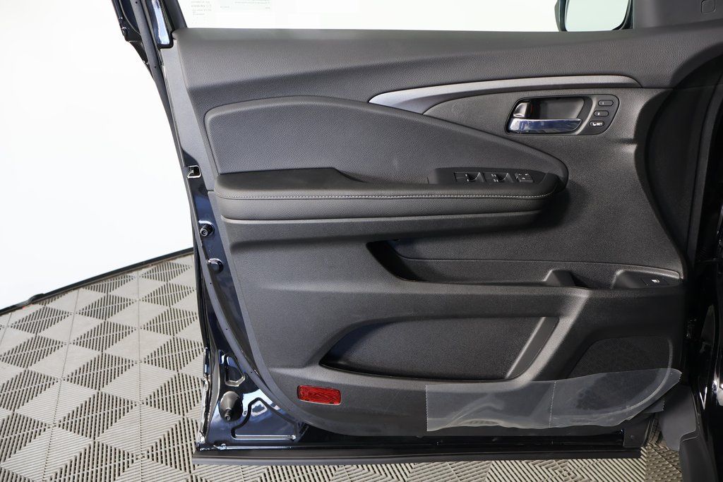 Thumbnail: 2026 Honda Ridgeline - 7