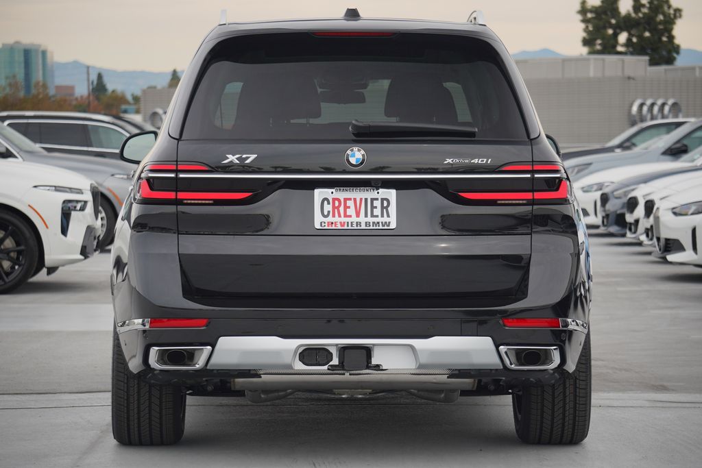 2025 BMW X7 xDrive40i 6