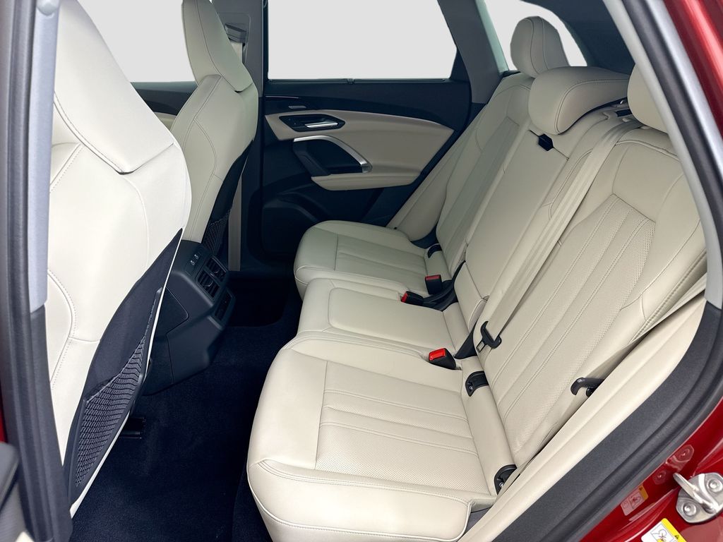 Thumbnail: 2025 Audi Q5 - 20