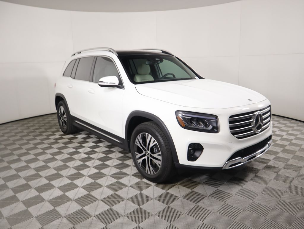 Thumbnail: 2026 Mercedes-Benz GLB - 3
